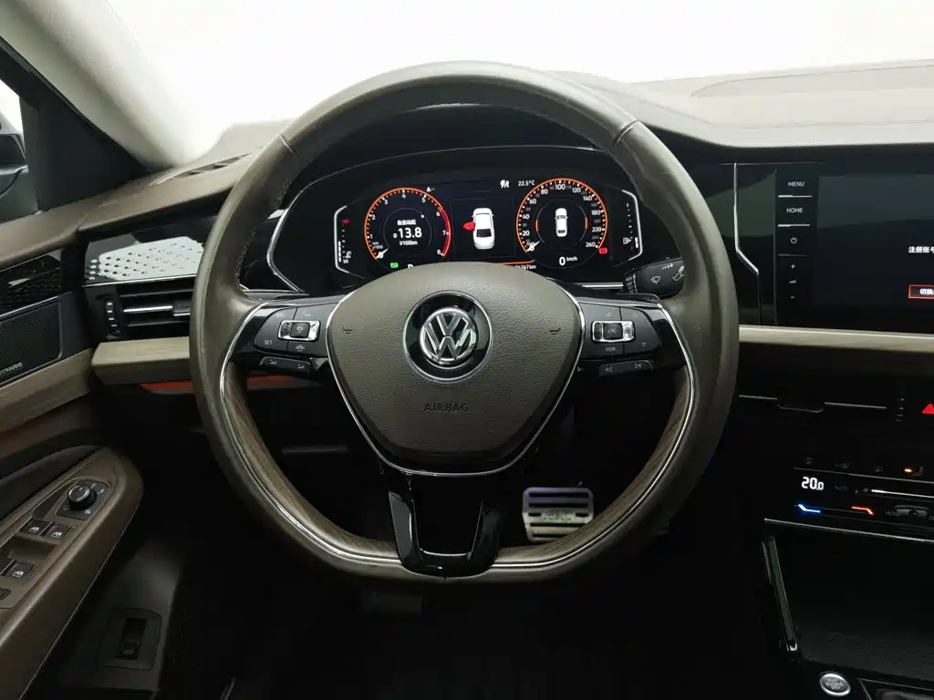 Volkswagen Passat — миниатюра 11