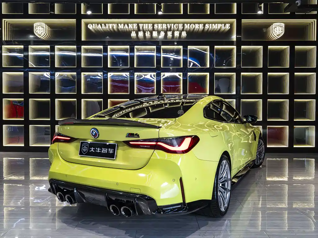 BMW M4 2022 M4