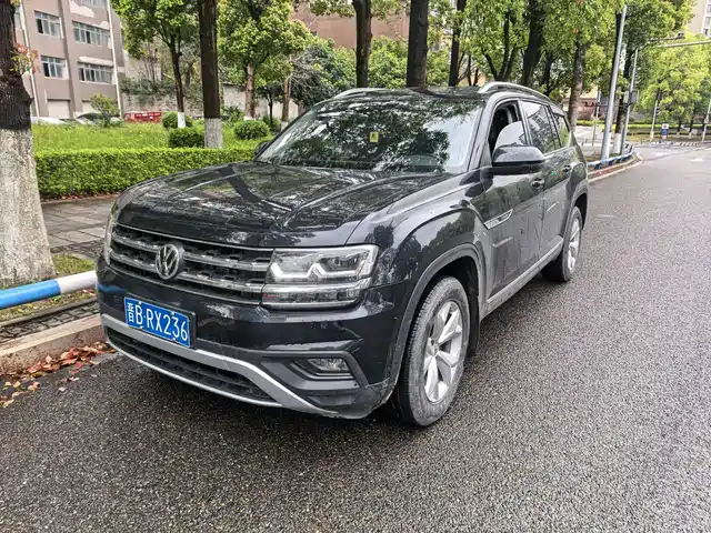 VOLKSWAGEN TOURANG