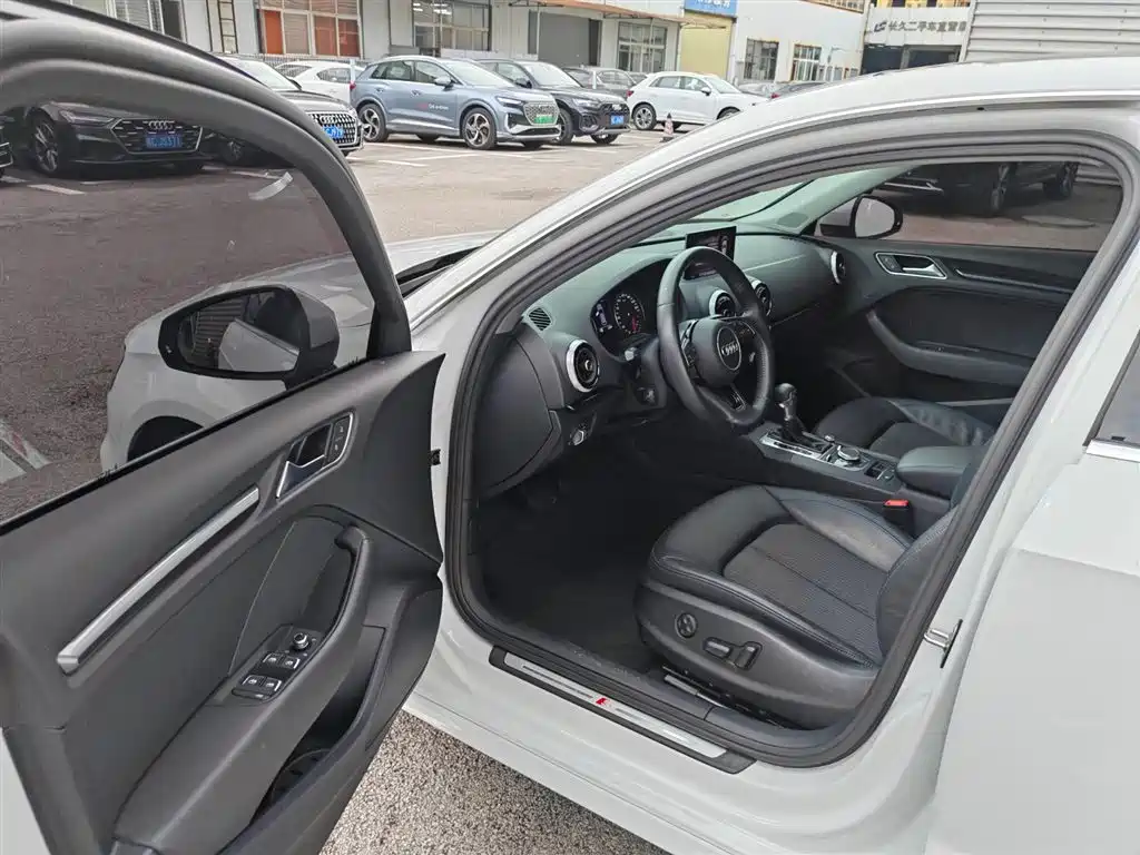 Audi A3 2019 Sportback 35 TFSI Fashion V