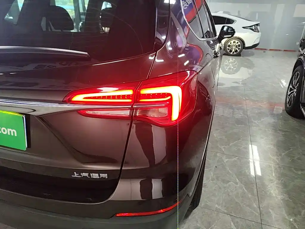 Buick Envision Plus — миниатюра 21