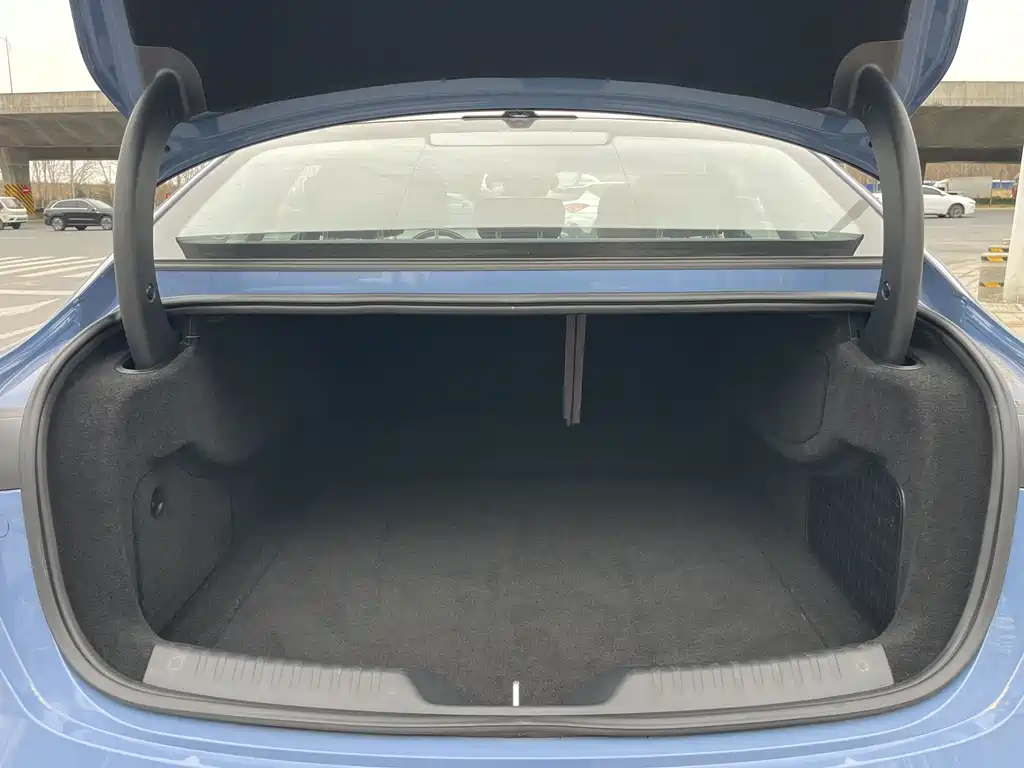 Hongqi HONGQI TIANGONG 05