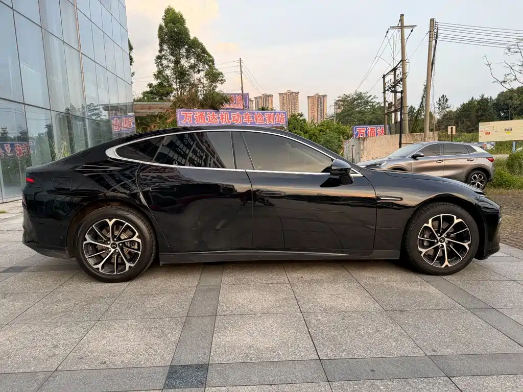XPeng P7 — миниатюра 7