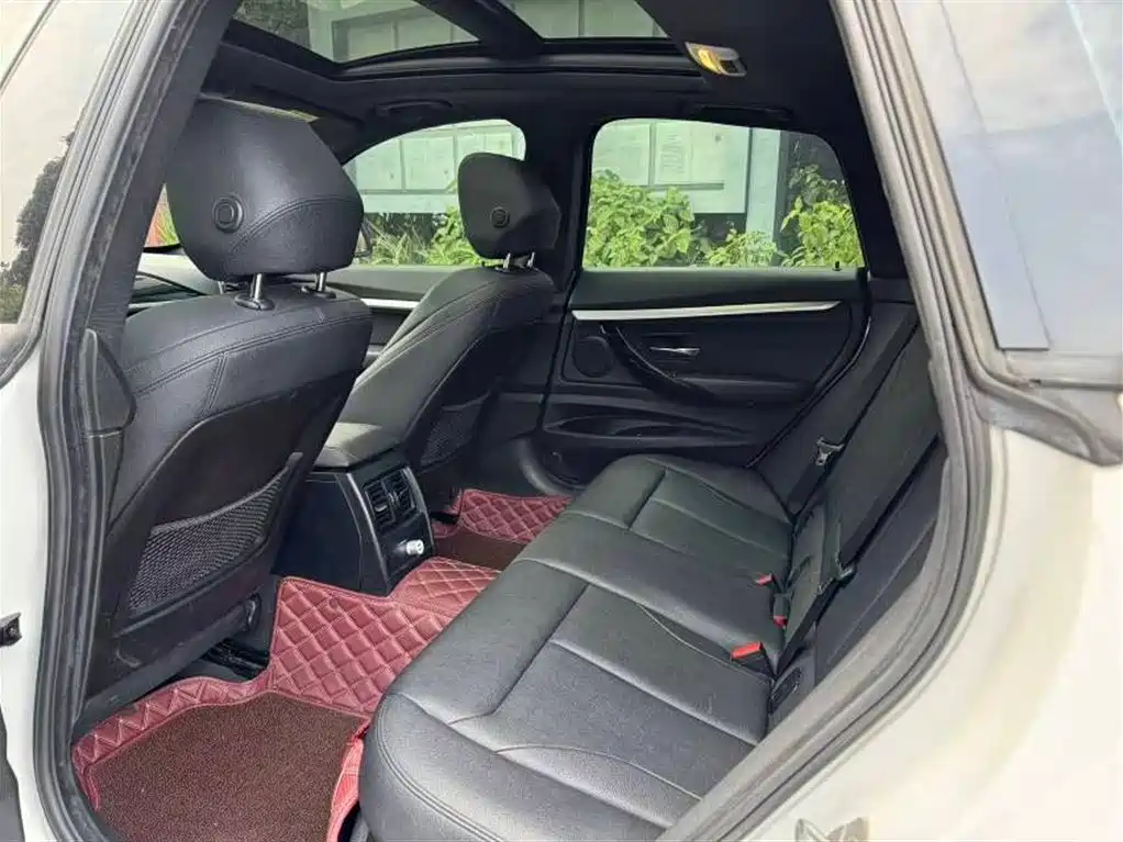 BMW 3 Series GT 3 GT 2019 320i M Sport