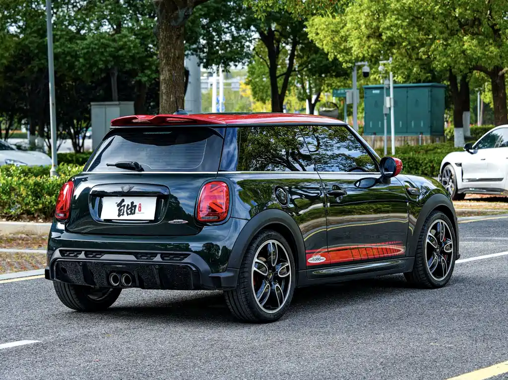 MINI JCW