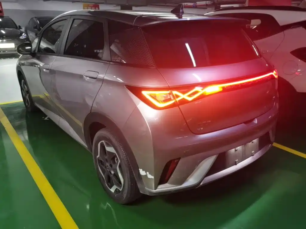 BYD Dolphin — миниатюра 5