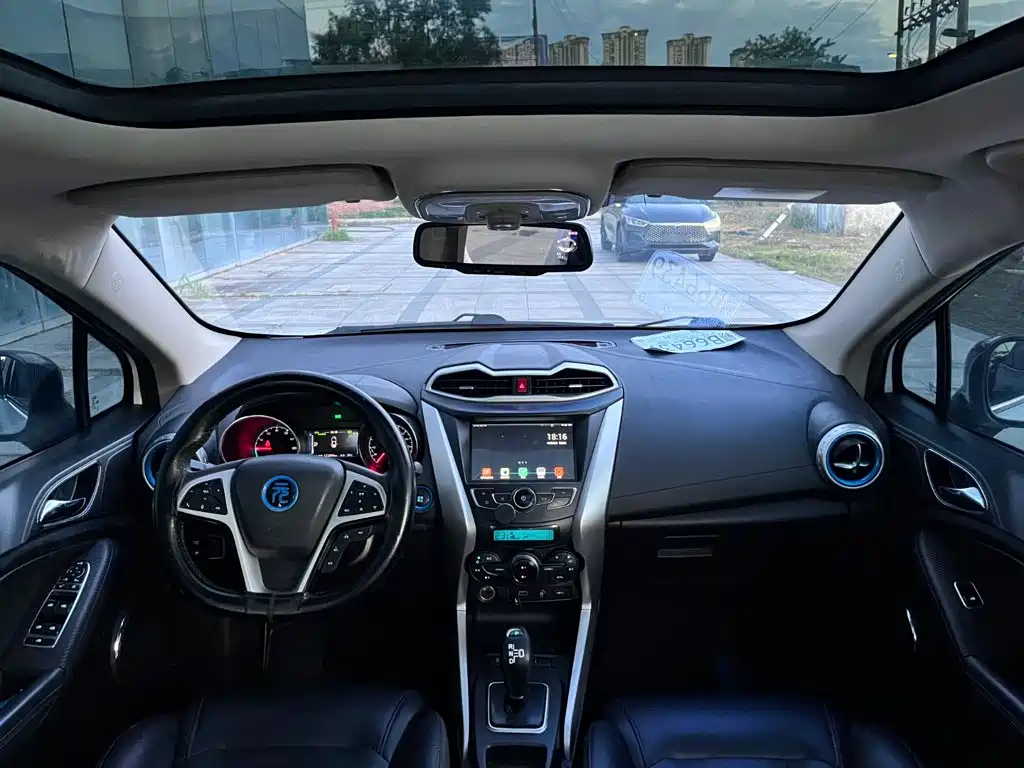 BYD Yuan EV — миниатюра 15