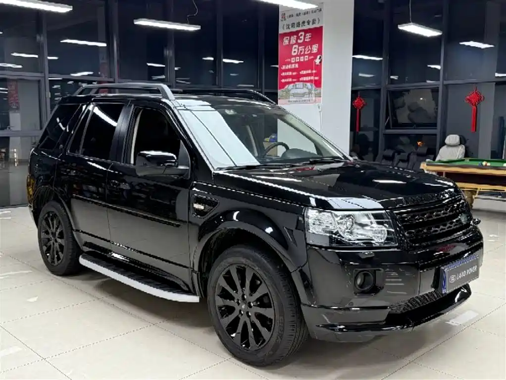 Land Rover 2 015 2.0T Si4 HSE Luxury
