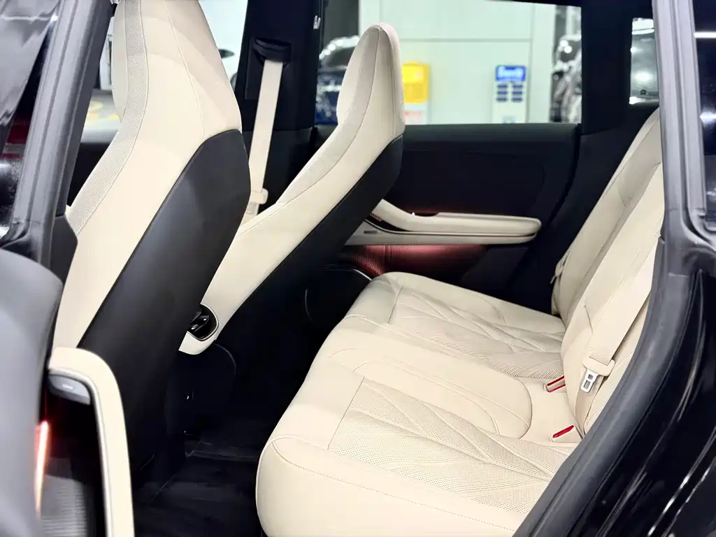 NIO ET5T 2025 75kWh Touring