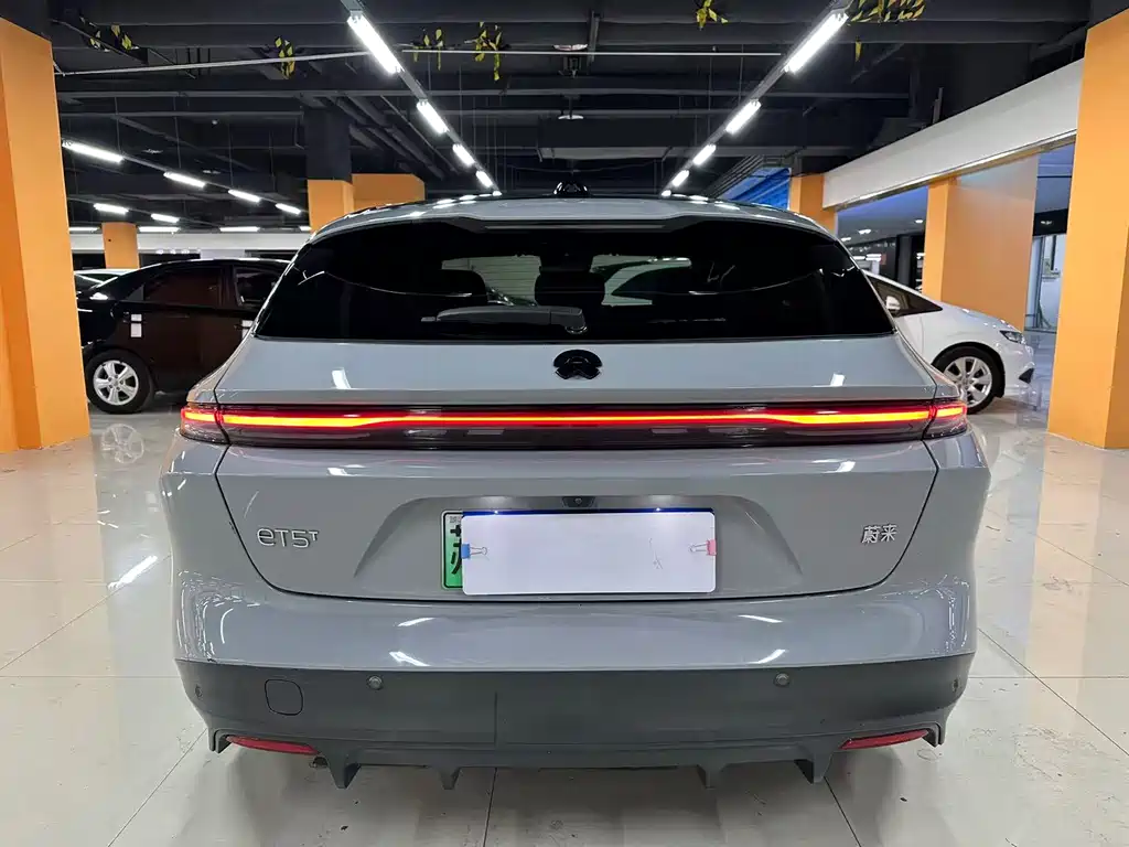 NIO NIO ET5T