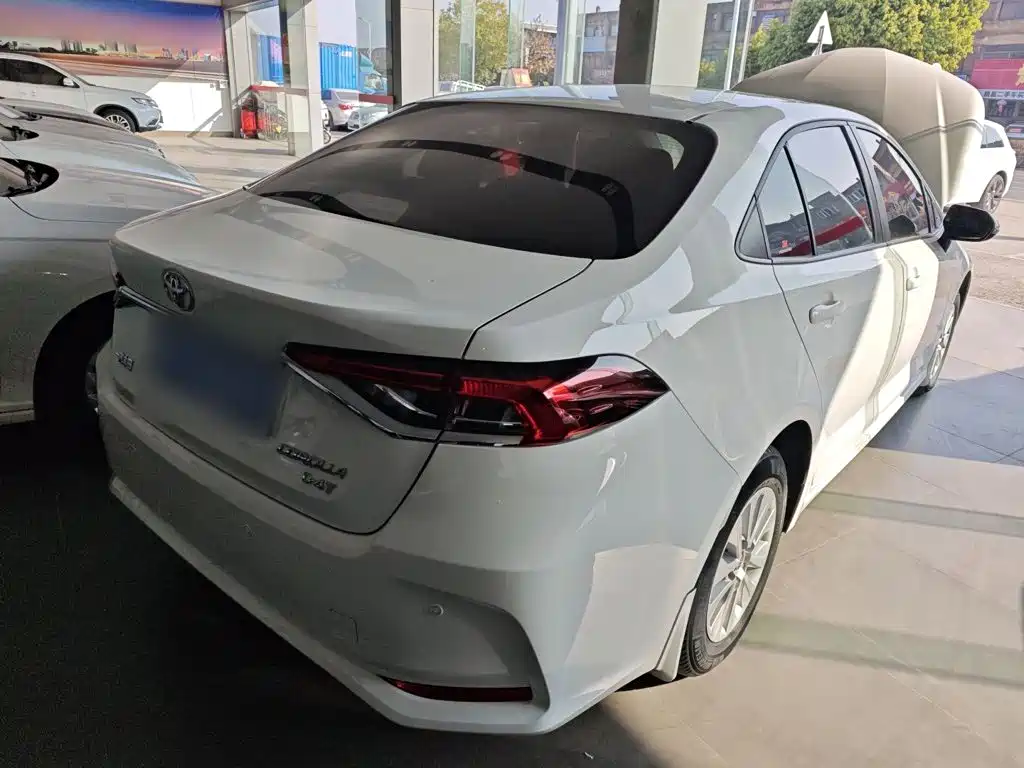Toyota Corolla — миниатюра 7