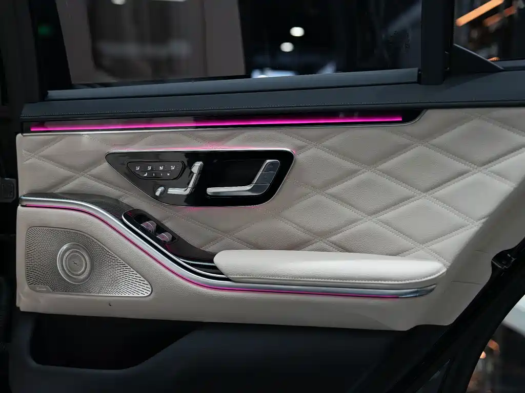 Mercedes-Benz S-Class — миниатюра 28