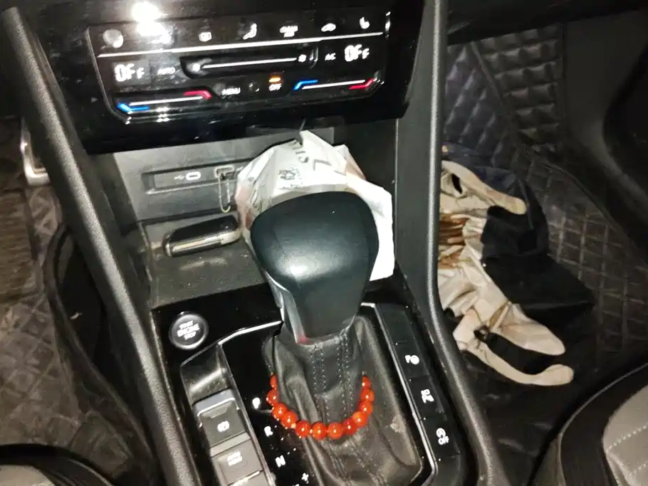 Volkswagen Tiguan X — миниатюра 16