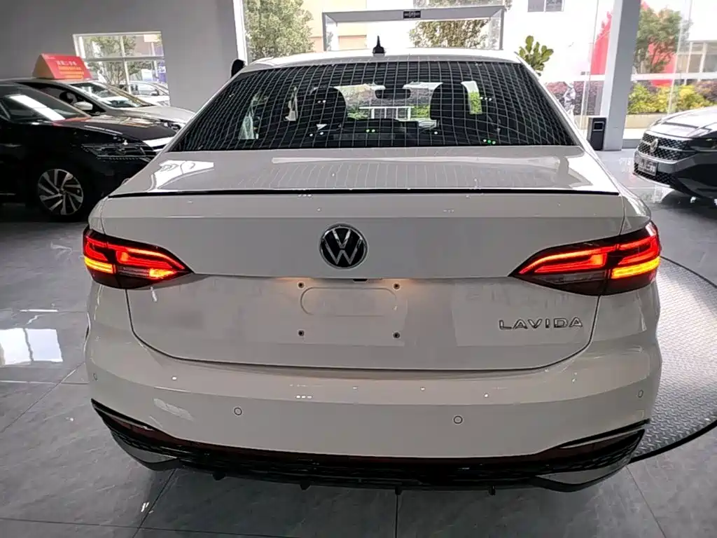 Volkswagen Lavida 2024 300TSI DSG Lead
