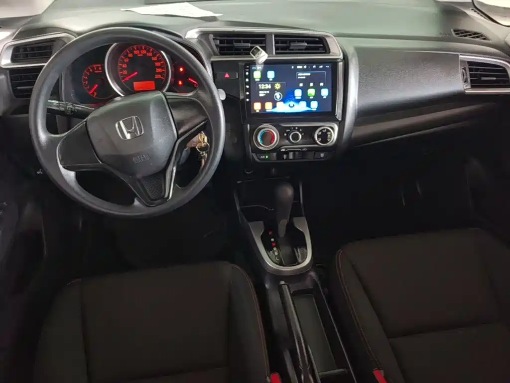 Honda Fit — миниатюра 10
