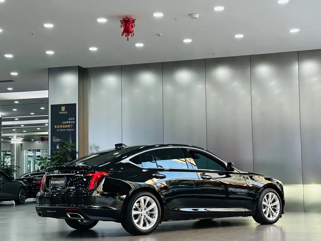 Cadillac CT5 — миниатюра 7