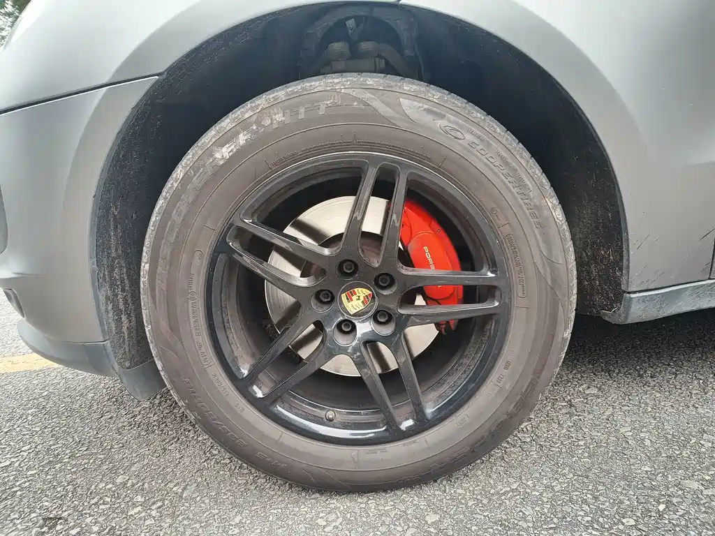 Porsche Macan — миниатюра 11