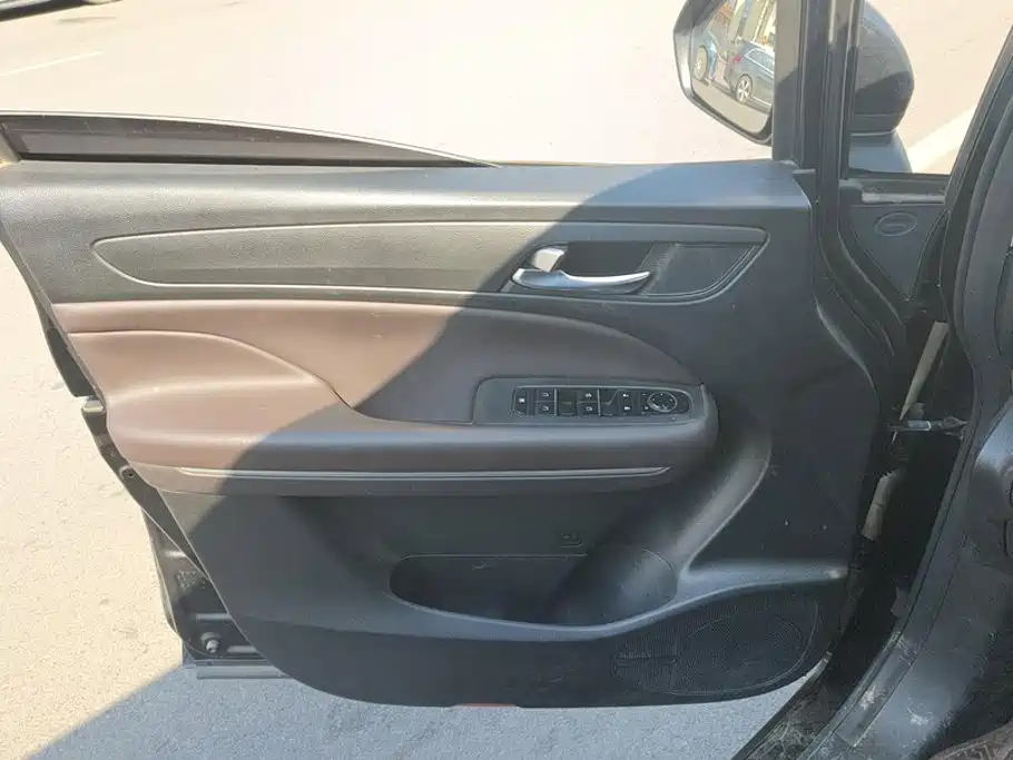 GAC Motor Trumpchi M6 — миниатюра 7