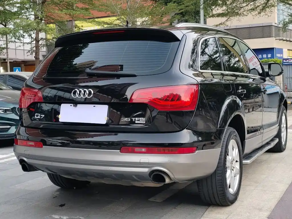 Audi Q7 — миниатюра 10