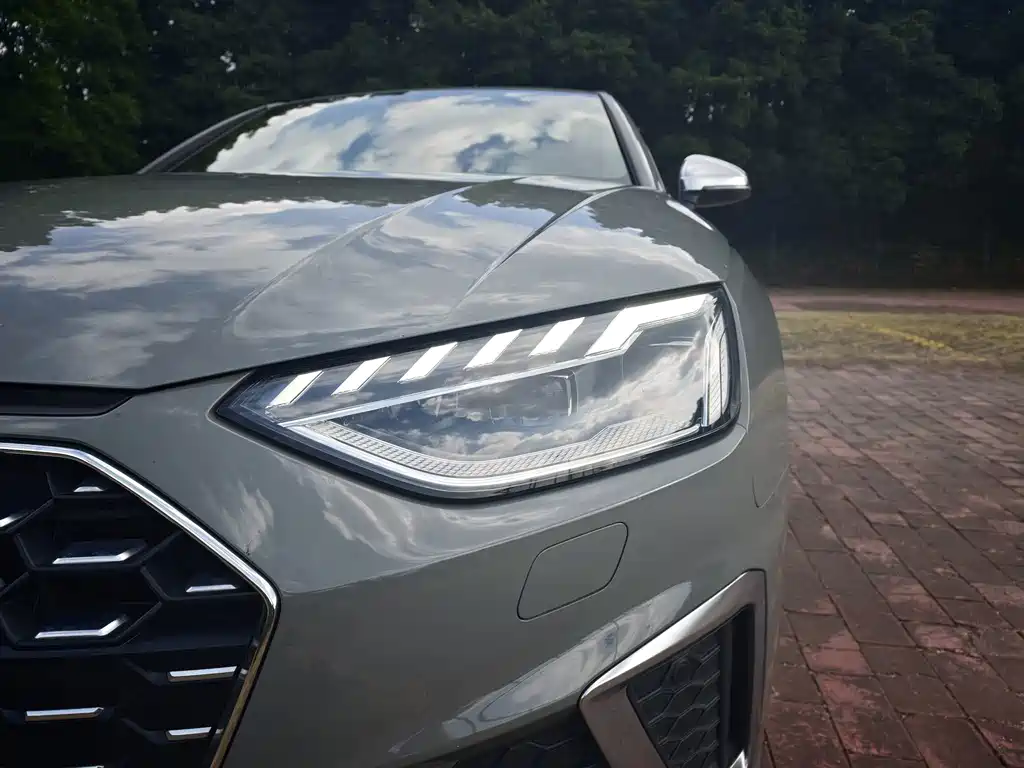 Audi S4 — миниатюра 8