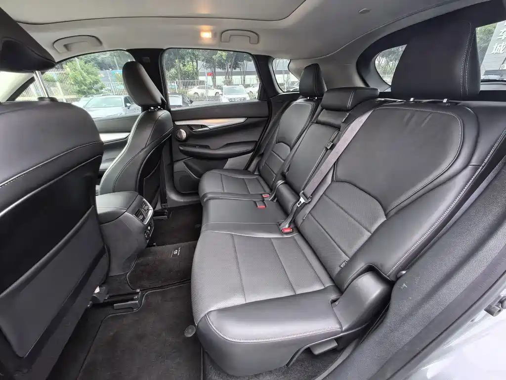 Infiniti QX50 — миниатюра 10