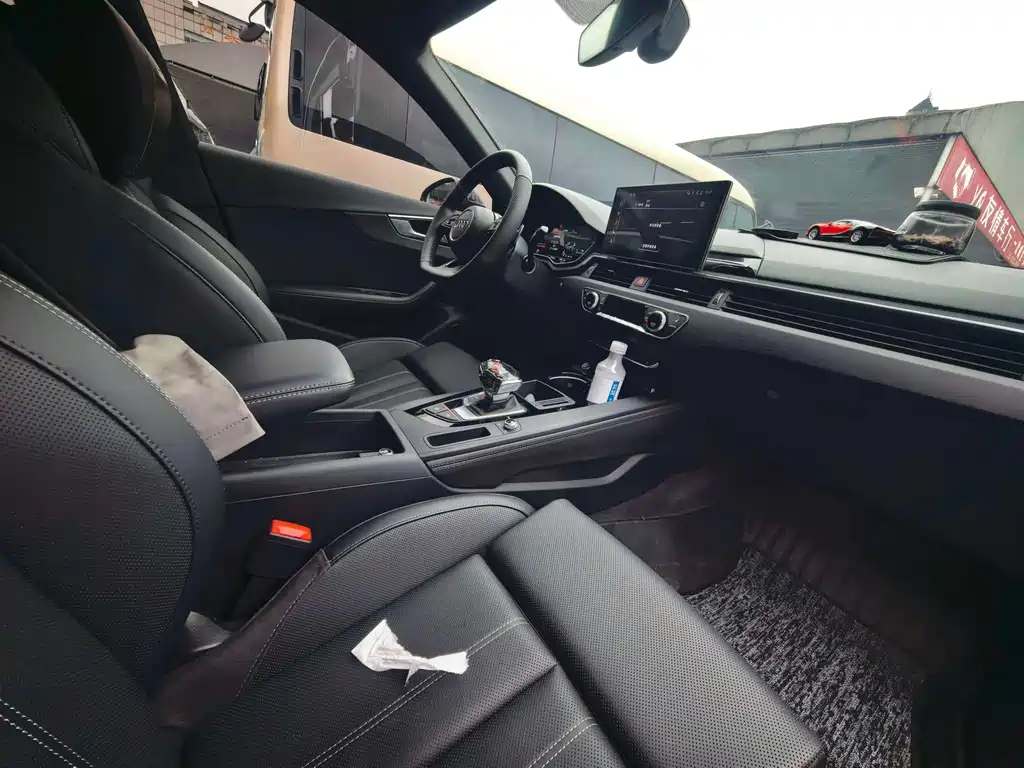 Audi A4L — миниатюра 10