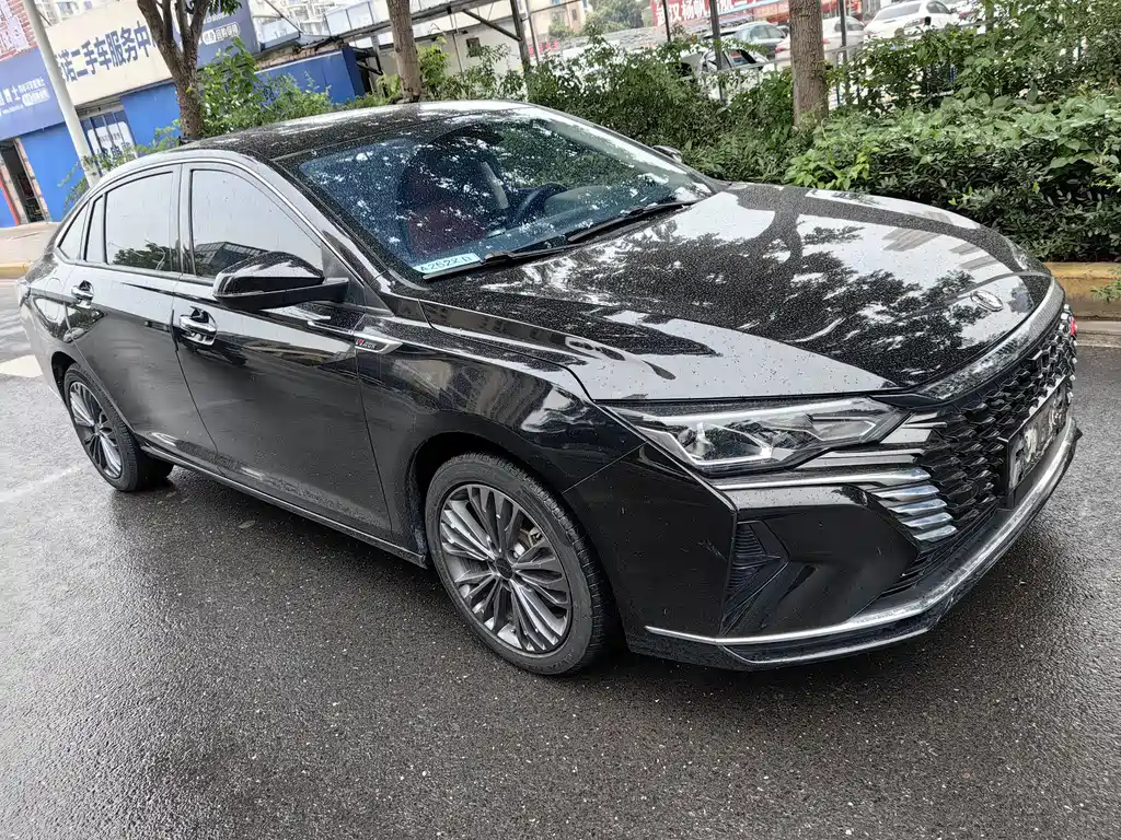 Dongfeng Aeolus Yixuan Max MAX 2021 1.5T