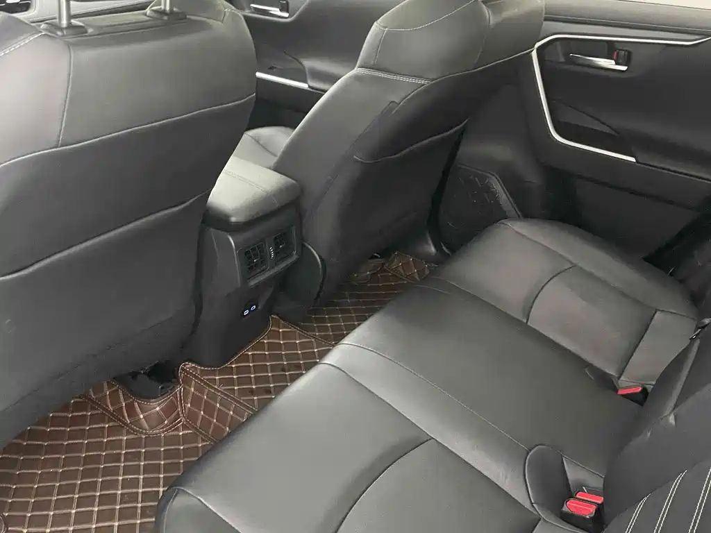 TOYOTA RAV4 RONGFANG