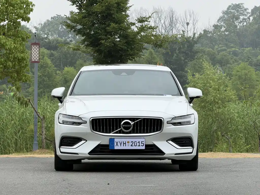 Volvo S60 2021 T4 Luxury