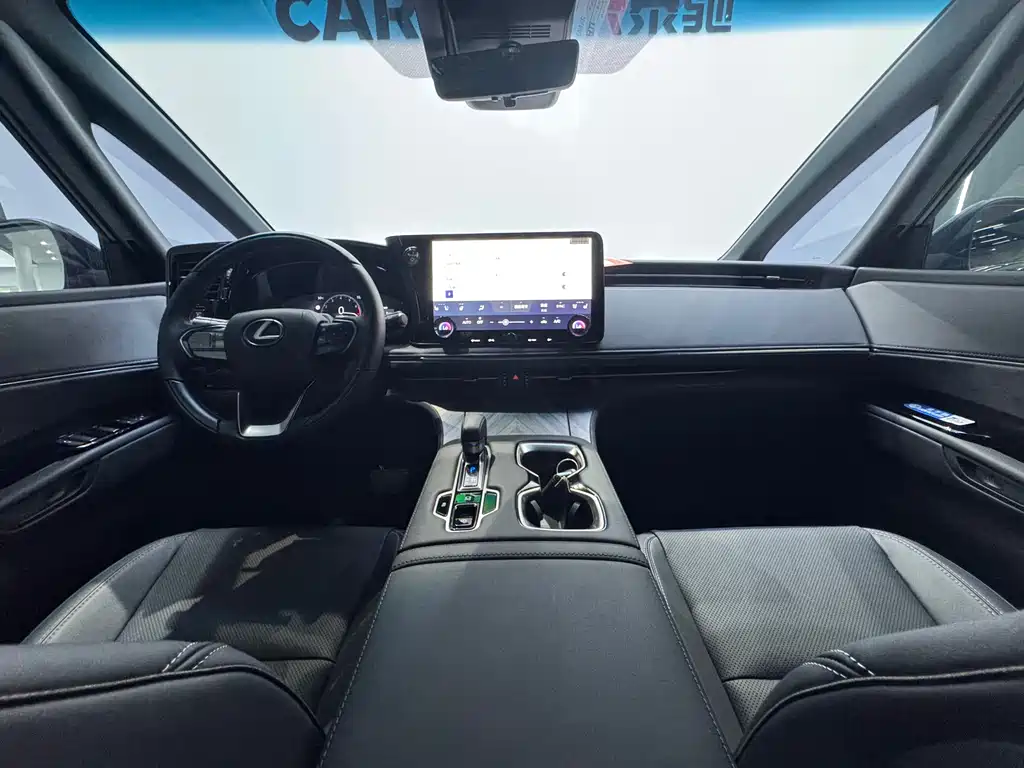 Lexus LM — фотографии объявления, Фото 15