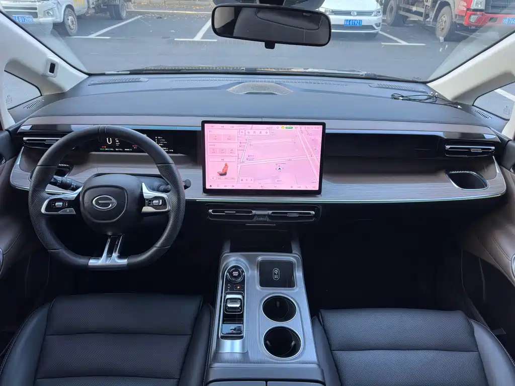 GAC Motor Trumpchi E8 PHEV — миниатюра 6