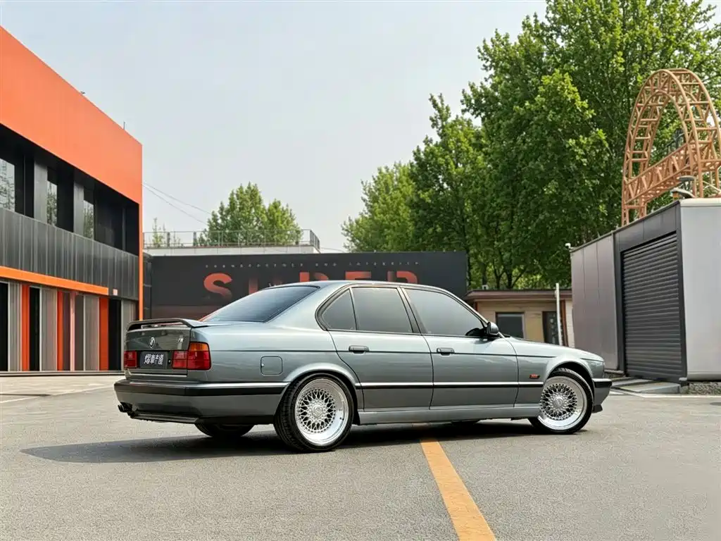 BMW 5 Series 5 2001 530i