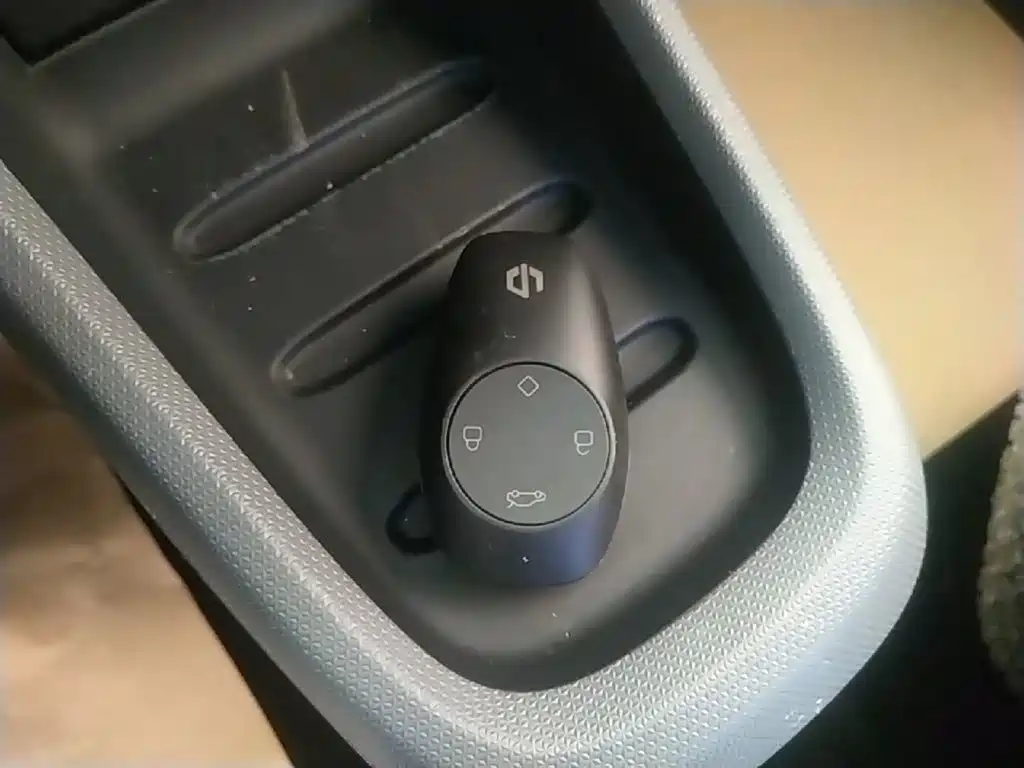 Leapmotor Leapmotor T03 — миниатюра 9