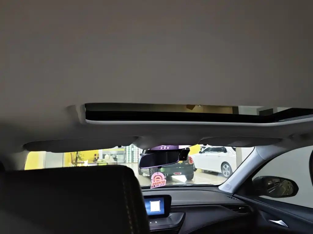 Buick Verano — миниатюра 18