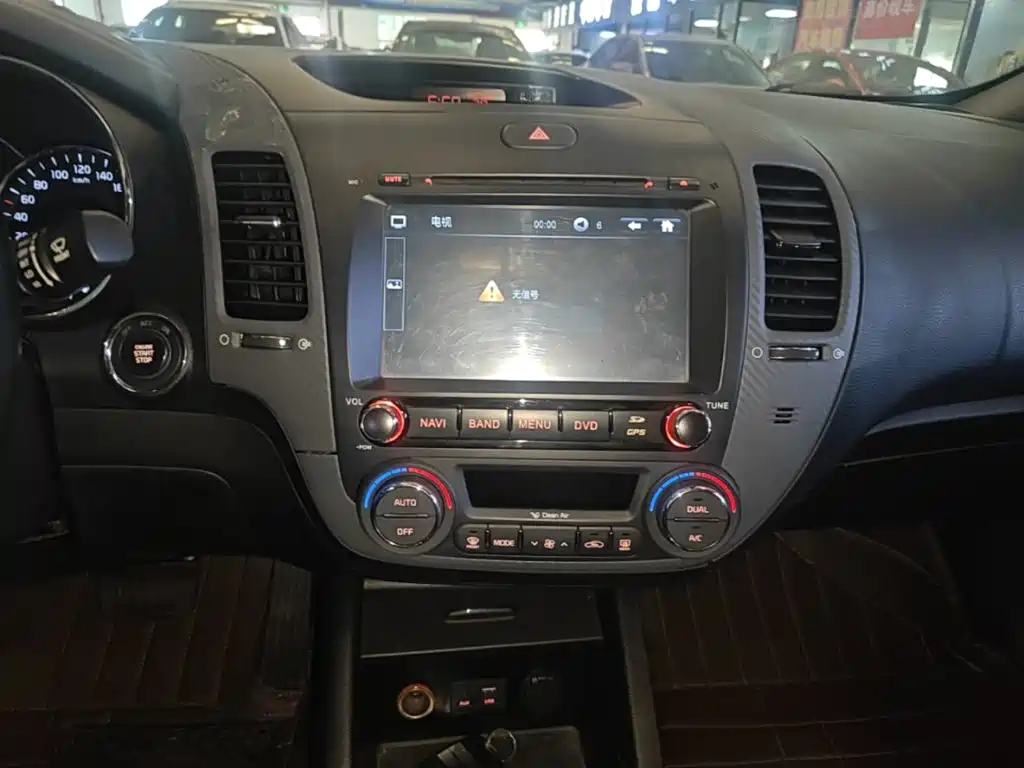 Kia K3 — миниатюра 13