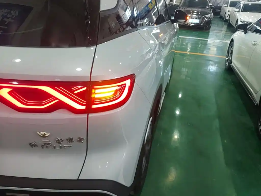 BYD Yuan UP — миниатюра 8