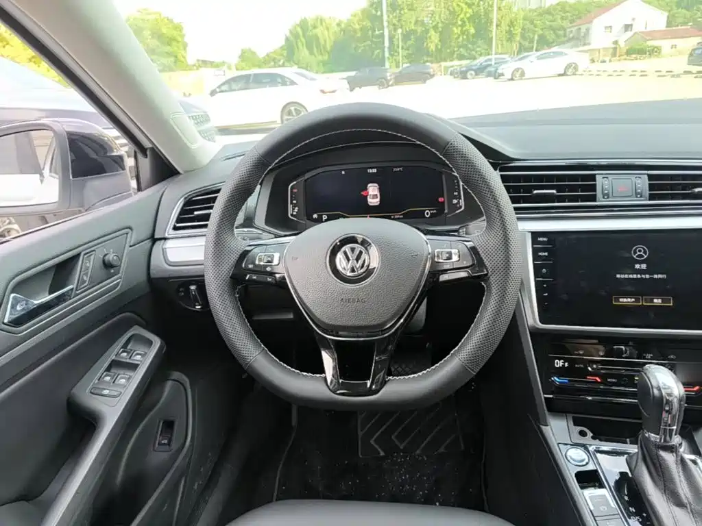 Volkswagen Lamando — миниатюра 11