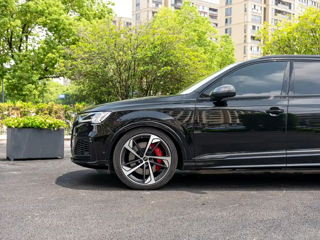 Audi SQ7 4.0 TFSI Dark Night Knight Edition, фото 11