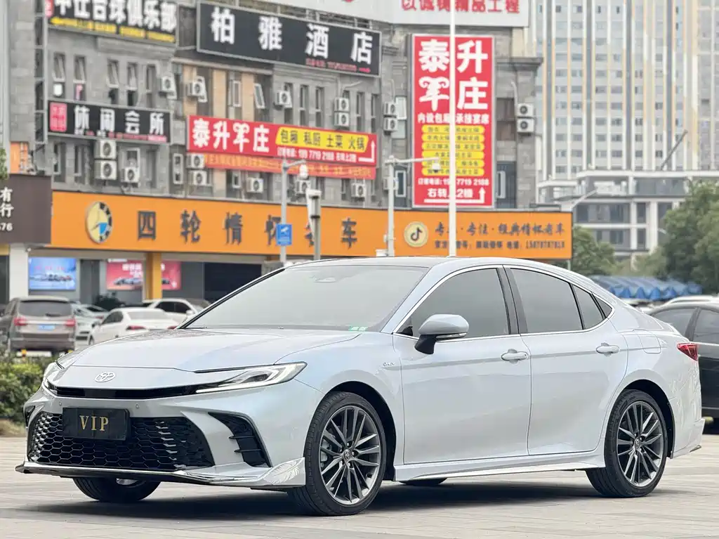 Toyota Camry 2024