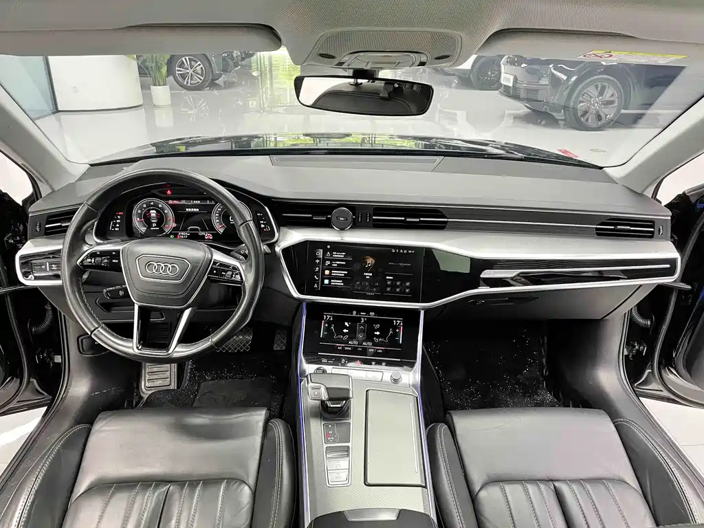 Audi A6L 2023 40 TFSI Luxury