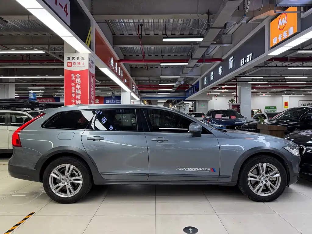 Volvo V90 — миниатюра 7