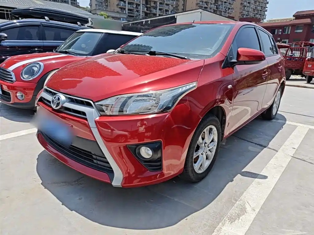 Toyota Yaris L 2014