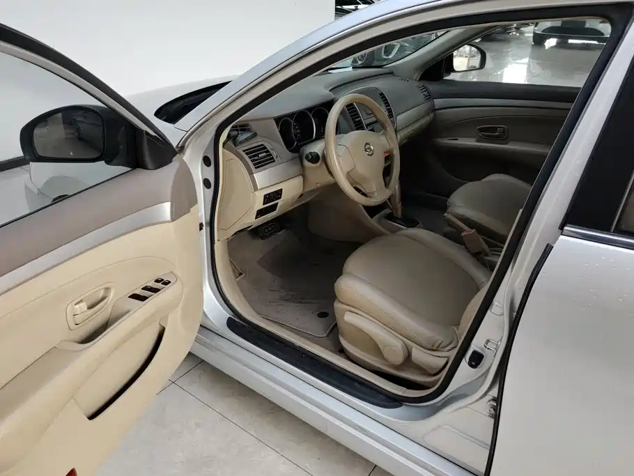 Nissan Sylphy — миниатюра 9