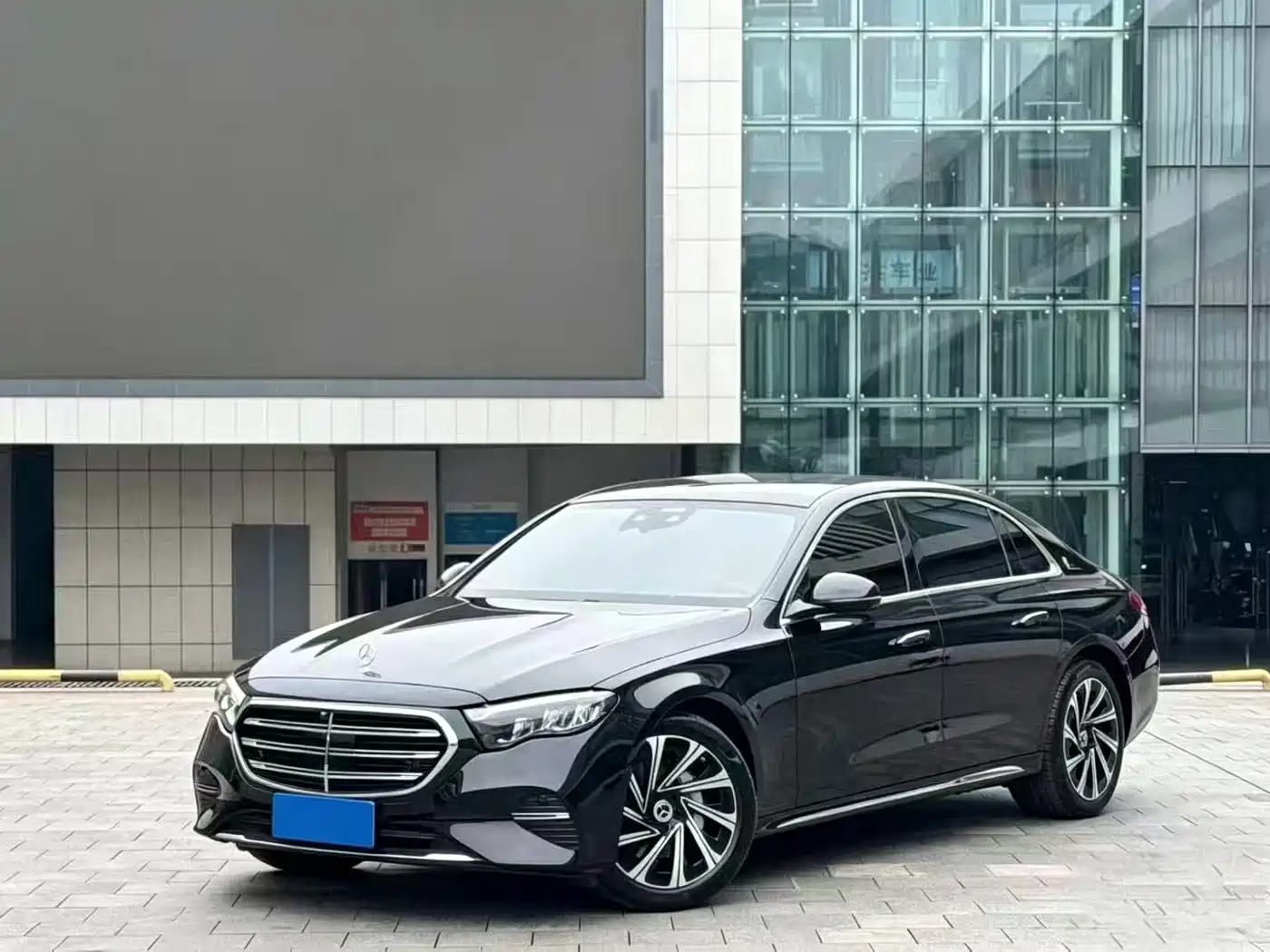 Mercedes-Benz E-Class 2024 Черный из Китая
