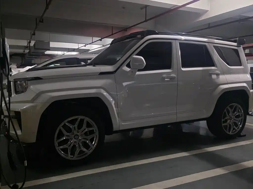 TANK TANK 700 NEW ENERGY