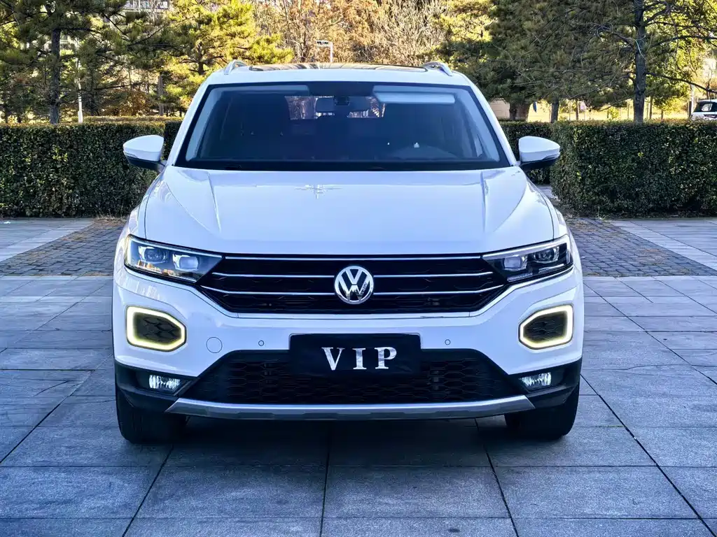 Volkswagen T-Roc — миниатюра 2