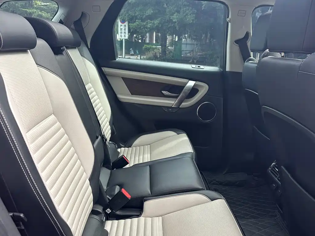 Land Rover Discovery Sport — миниатюра 10