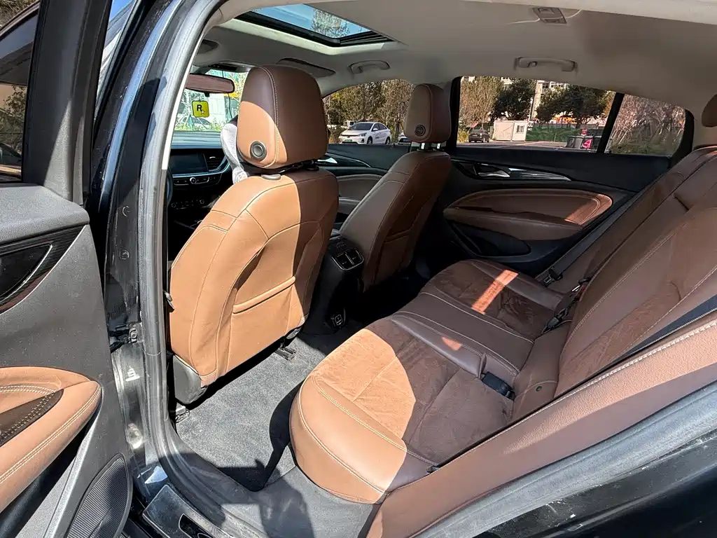 Buick Regal — миниатюра 5