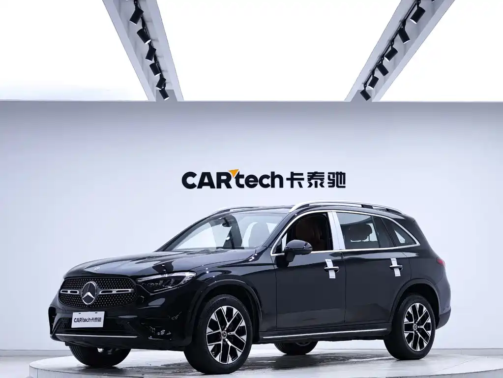 Mercedes-Benz GLC 2023