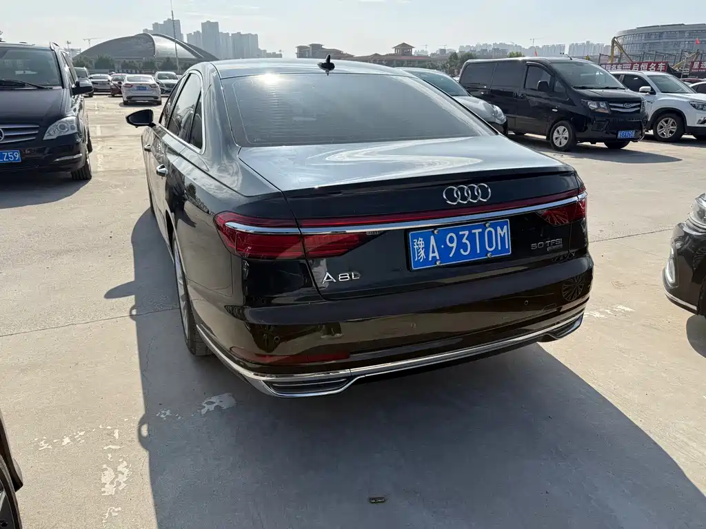 Audi A8 — миниатюра 9